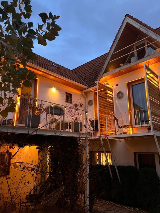 Shard Boutique Hotel-Adult Only Brašov Exteriér fotografie