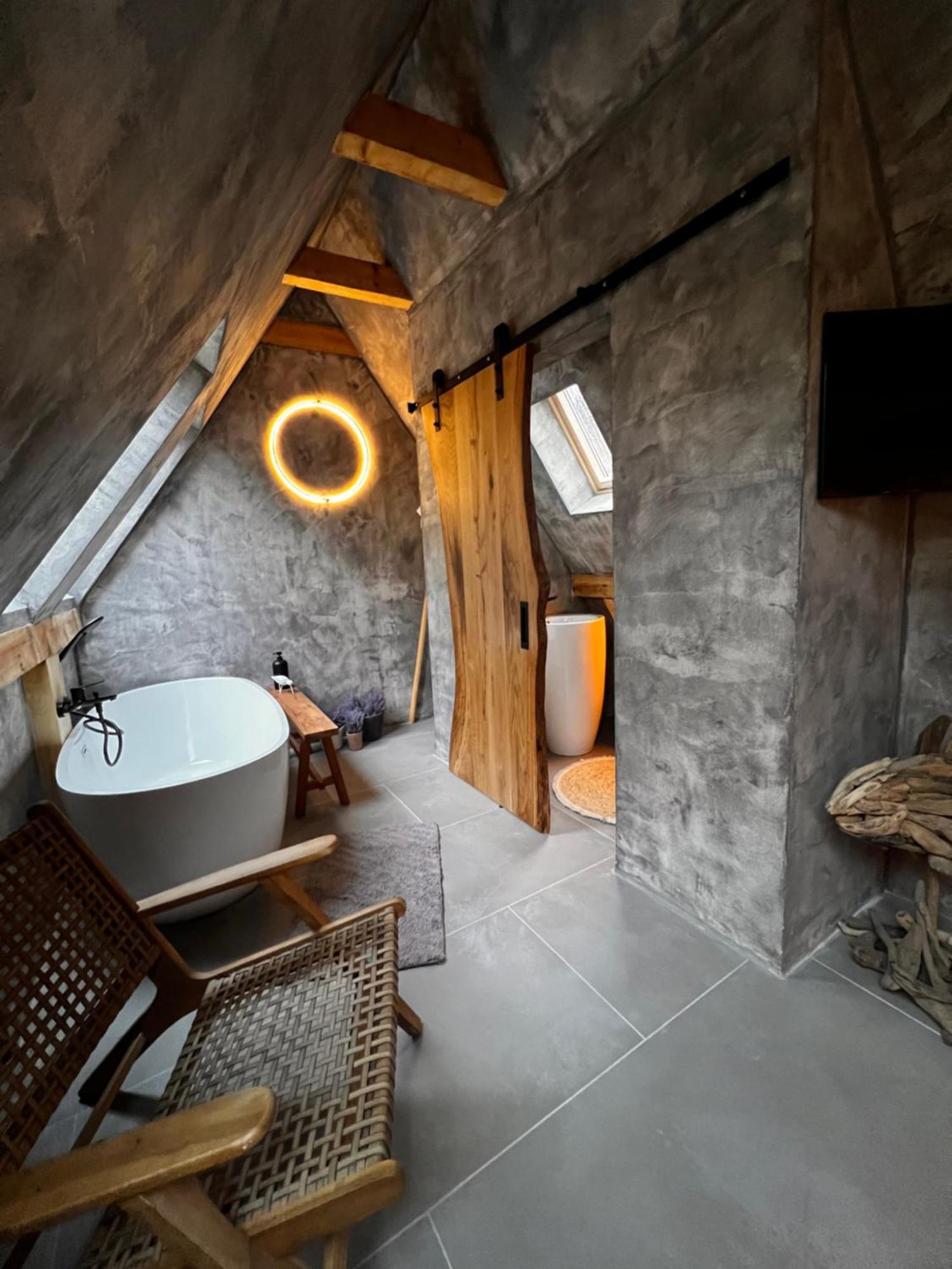 Shard Boutique Hotel-Adult Only Brašov Exteriér fotografie