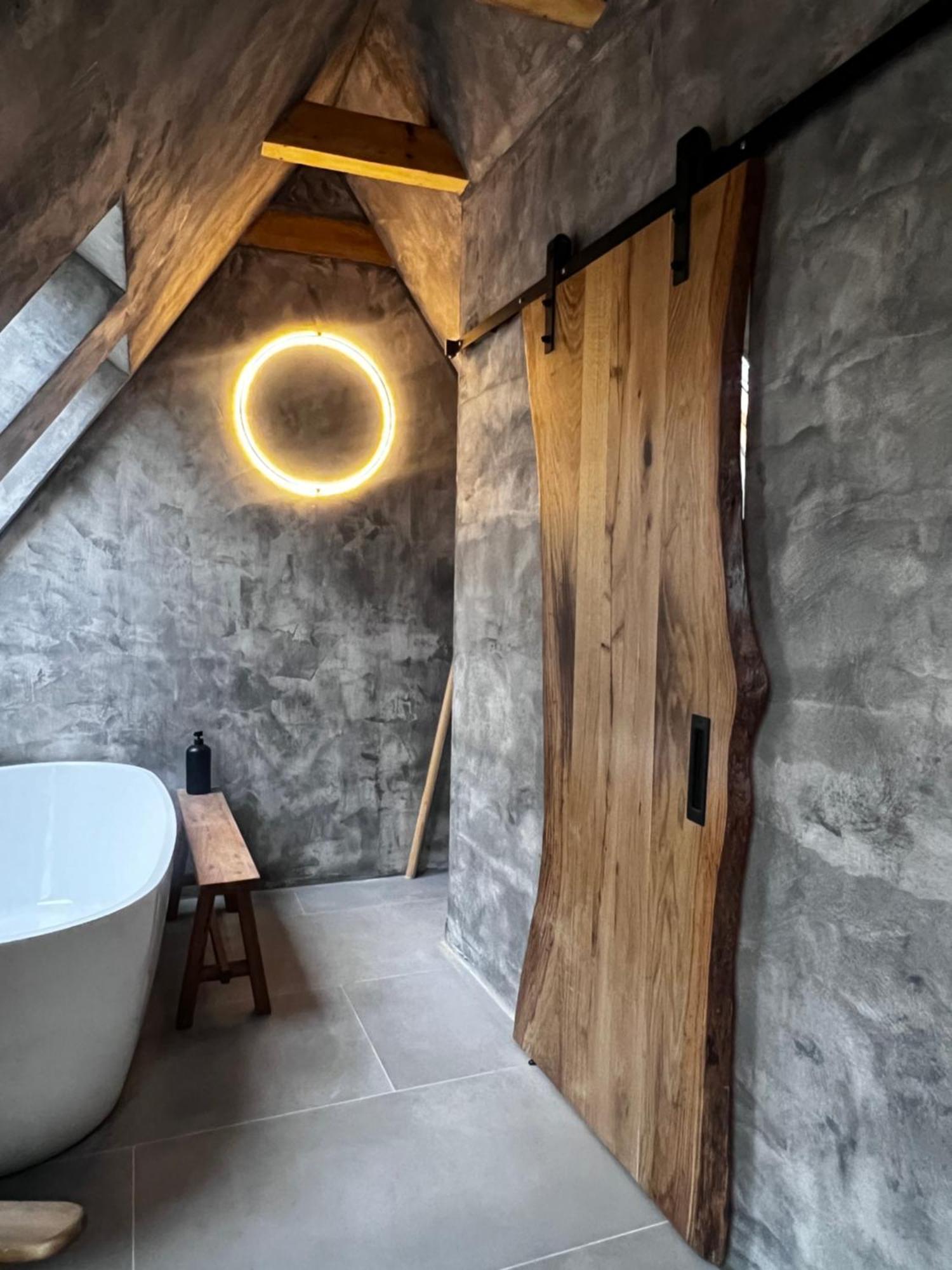 Shard Boutique Hotel-Adult Only Brašov Exteriér fotografie