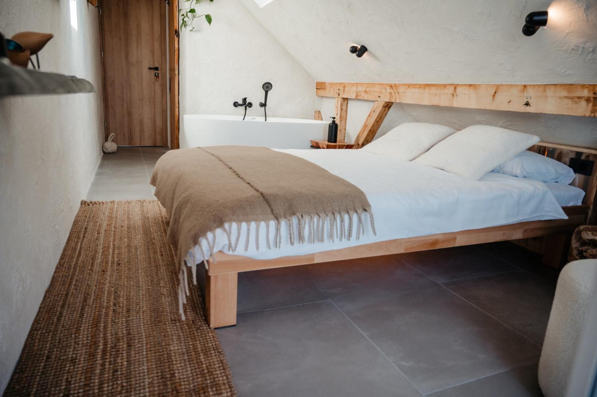 Shard Boutique Hotel-Adult Only Brašov Exteriér fotografie